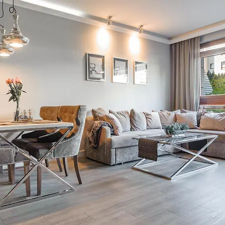 La Bagatelle By Baltica Apartments + Parking-3